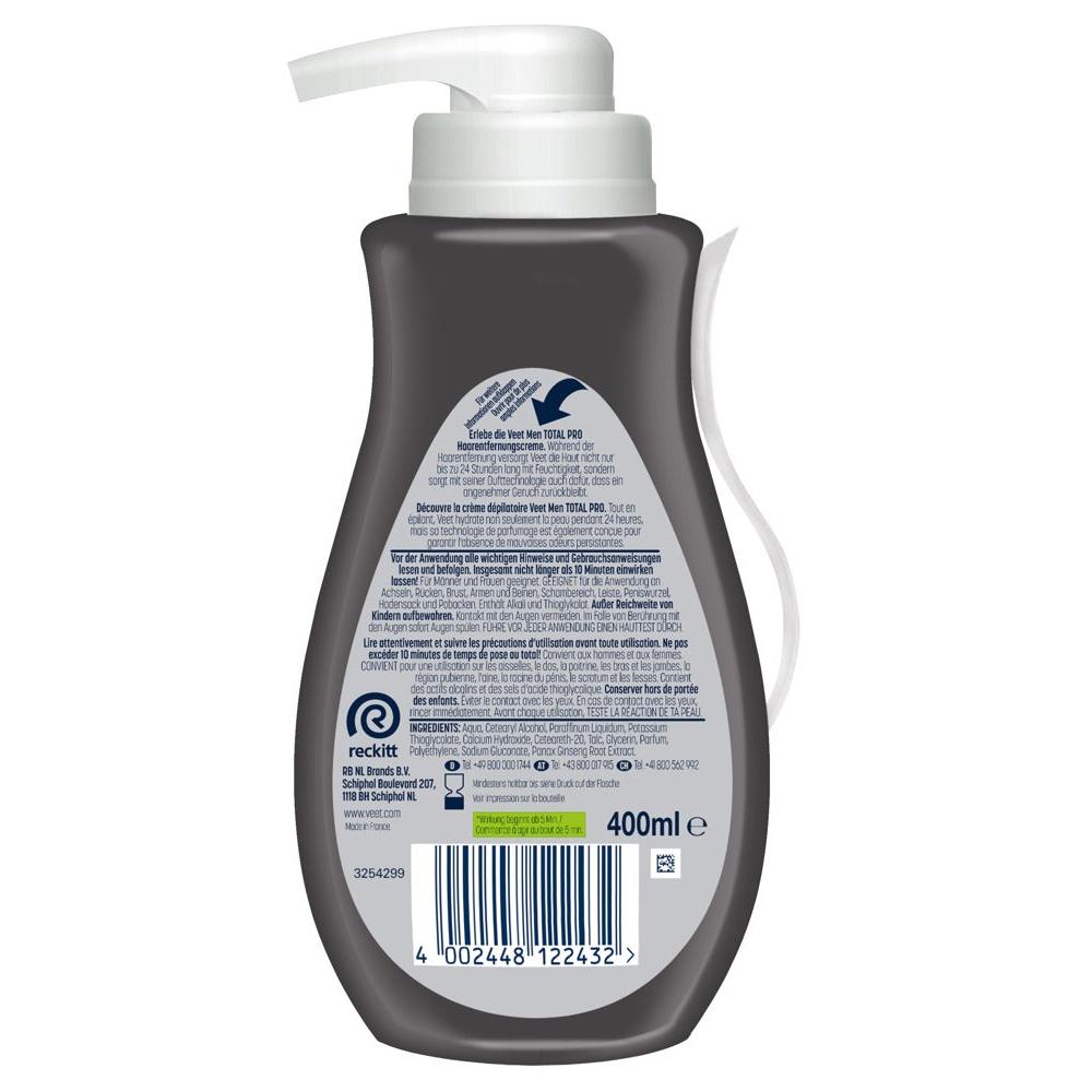 Grå 400 ml pumpeflaske med Veet Men Total Pro hårfjerningskrem og detaljert produktinformasjon på baksiden.