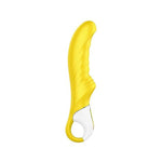 Gul, kurvet G-punktvibrator med ribbet tekstur, silkemyk overflate og hvit base.