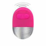 Funky egg vibrerende egg i rosa silikon med sølvfarget base og trådløs fjernkontroll.