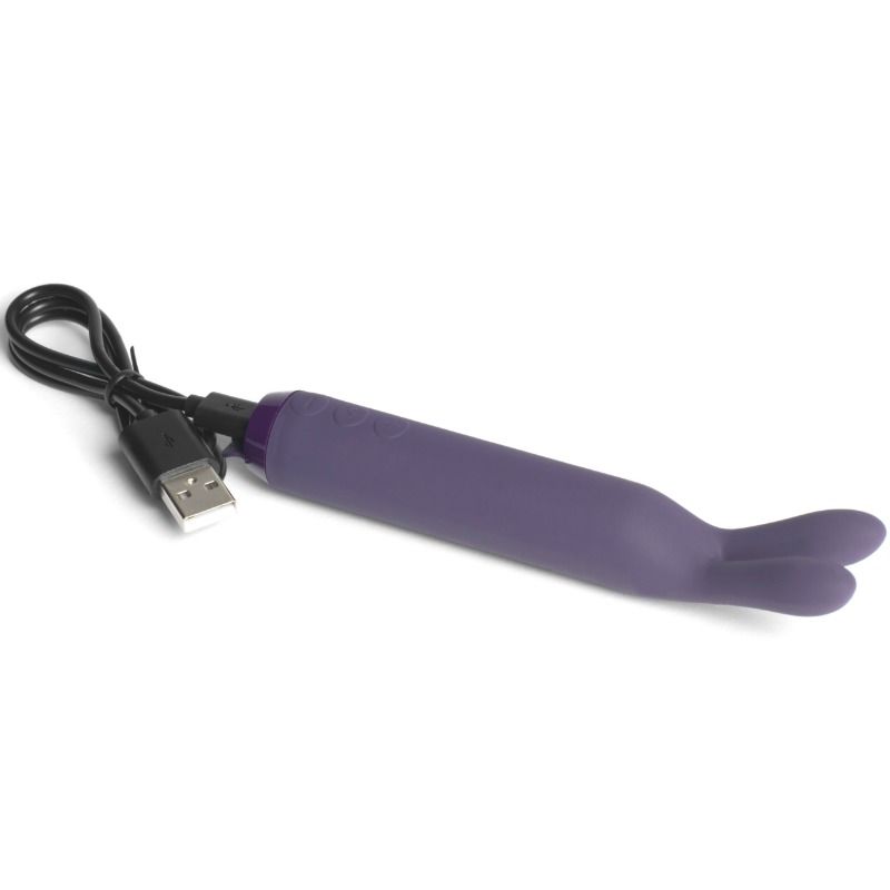 Lilla silikon Rabbit Bullet vibrator med fleksible ører og USB-ladekabel.