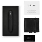 LELO Mia 3 svart klitorisvibrator i eske med tilbehør: pose, manual og garantikort.