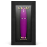 LELO Mia 3 klitorisvibrator i elegant purpur, vist i svart eske med LELO-logo.