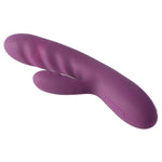 Dyp lilla Avery rabbitvibrator i silkemyk silikon med buet design og kontrollknapper.