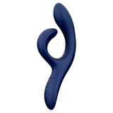 Dyp blå We-Vibe Nova 2 rabbitvibrator i silikon med ergonomisk design og fleksibel klitorisstimulator.