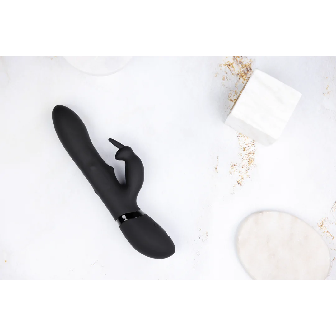 Svart Amoris rabbitvibrator i medisinsk silikon med G-punkt og klitorisstimulator.