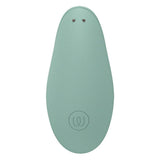 Womanizer Liberty 2 i myk mintgrønn, elegant og kompakt sugevibrator med magnetisk deksel.