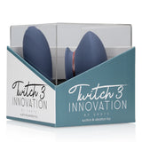 Twitch 3 sugevibrator i matt blå silikon med rosegull detaljer, vist i åpen eske.