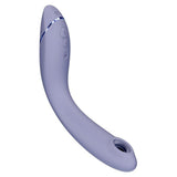 Womanizer OG G-punktvibrator i lilla silikon med Pleasure Air-teknologi, buet design og kontrollknapper.
