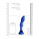 Blå, kurvet glassdildo med bred base, 18 cm lang, vist med målestokk og referanseobjekter.