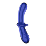 Dyp blå glassdildo med dobbel stimulering, en glatt og en strukturert ende, og ergonomisk grep.