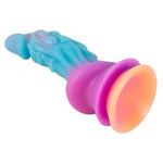 Glitrende Mystic Dragon fantasidildo i regnbuefarget silikon med sugekopp.
