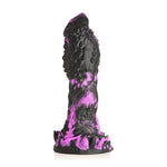 Lilla og svart Grim fantasidildo med taggete pigger, riller og grov tekstur, avsmalnende tupp og sugekopp.