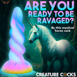 Moon Rider fantasy dildo med glødende enhjørningshorn, spiralformet skaft og fargerik base.