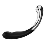 Svart og sølv Sweet Pressure dobbeltdildo i silikon og metall, buet for G-punkt og prostata stimulering.