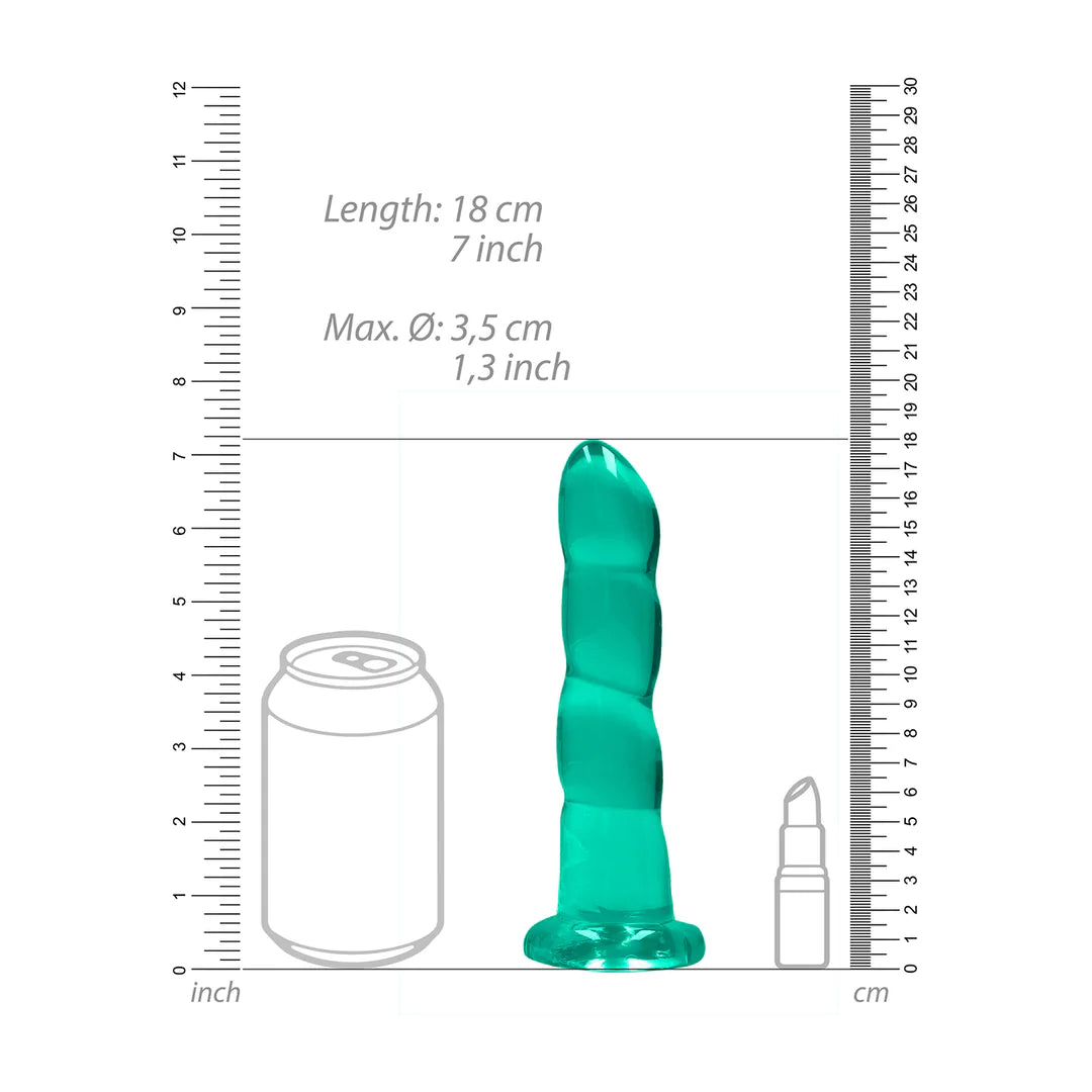 Turkis TPE dildo med sugekopp, 18 cm lang og 3,5 cm i diameter, vist med størrelsesreferanser.